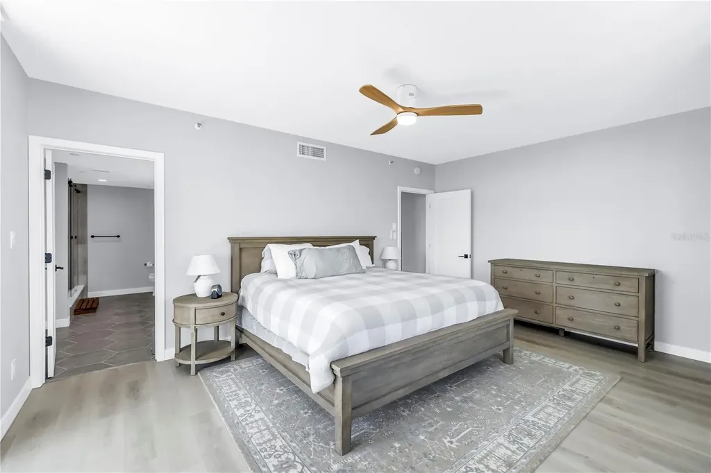 1520R Gulf Boulevard Clearwater Beach FL 33767