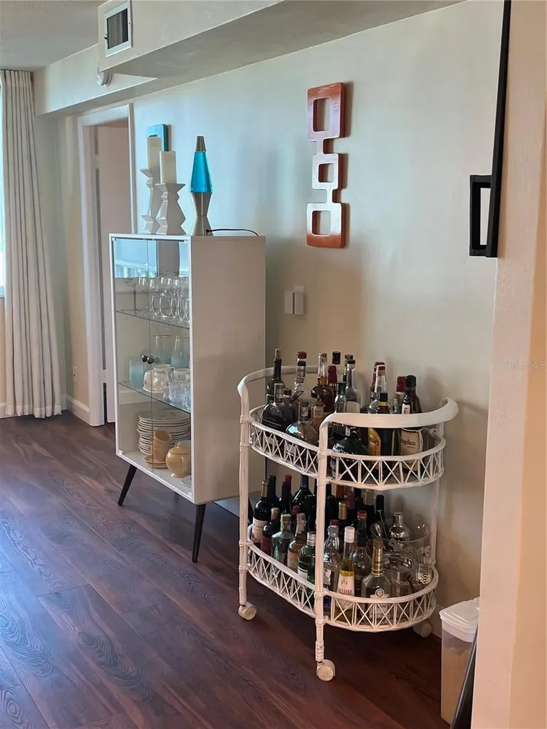 4720 Locust Street NE St Petersburg FL 33703