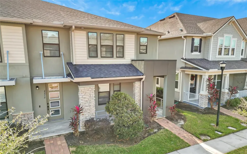 2274 Centerra Loop Kissimmee FL 34741