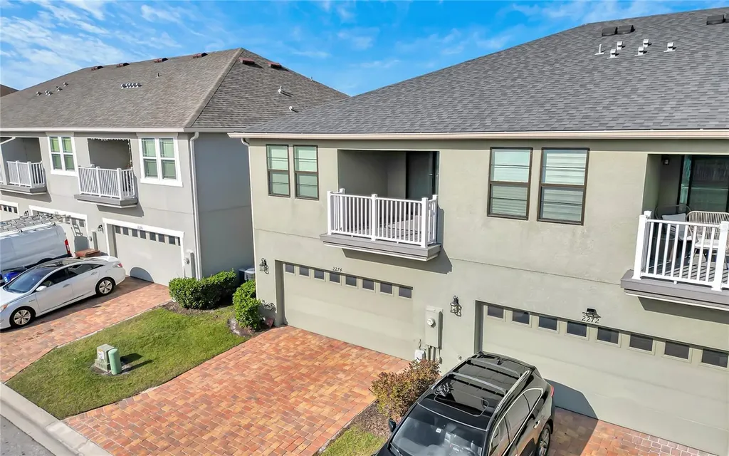 2274 Centerra Loop Kissimmee FL 34741