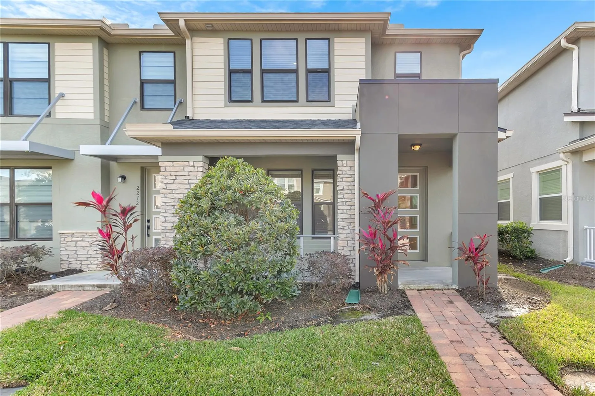 2274 Centerra Loop Kissimmee FL 34741