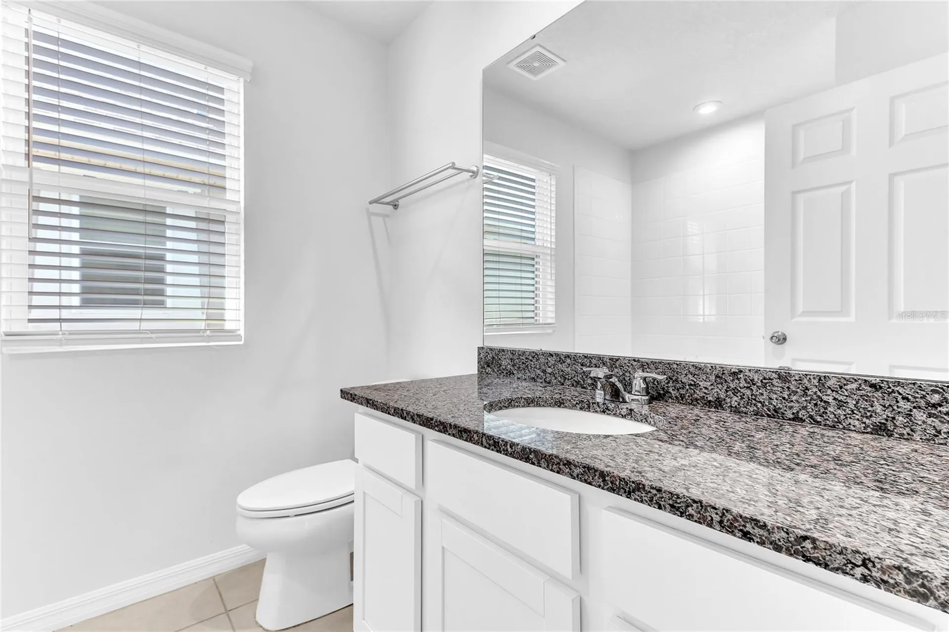 2274 Centerra Loop Kissimmee FL 34741