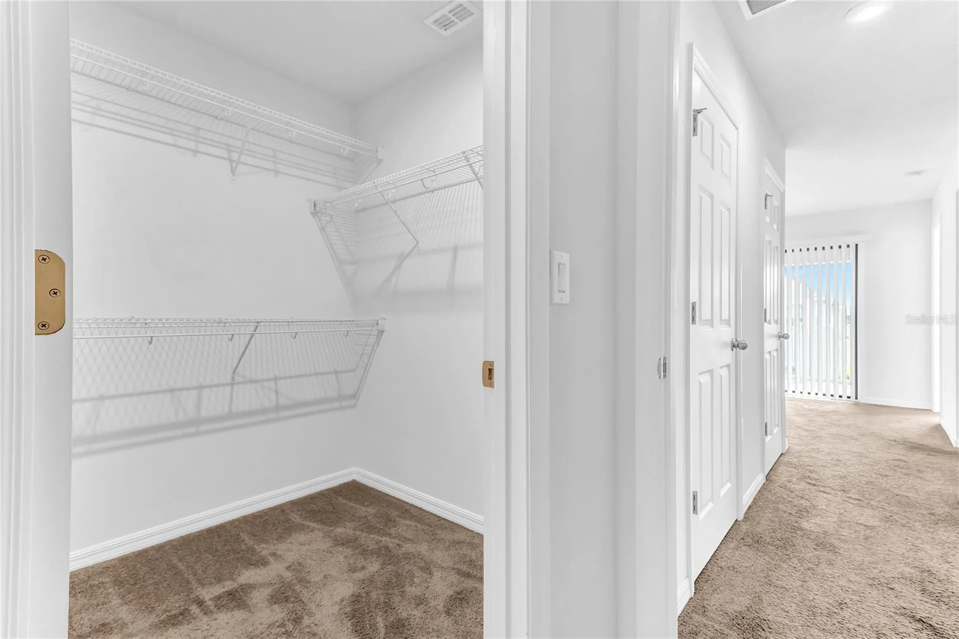 2274 Centerra Loop Kissimmee FL 34741