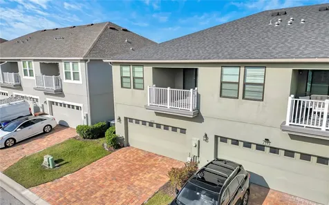 2274 Centerra Loop Kissimmee FL 34741