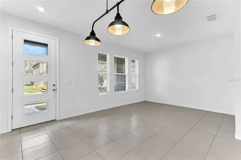 2274 Centerra Loop Kissimmee FL 34741