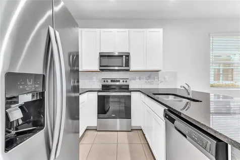 2274 Centerra Loop Kissimmee FL 34741
