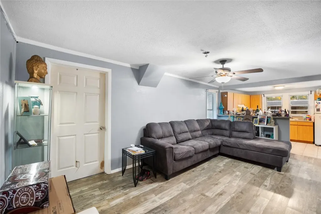 1510 E 99th Avenue Tampa FL 33612