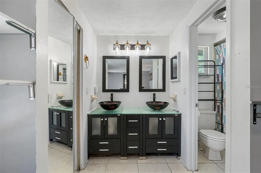 16513 Silverhill Drive Tampa FL 33624