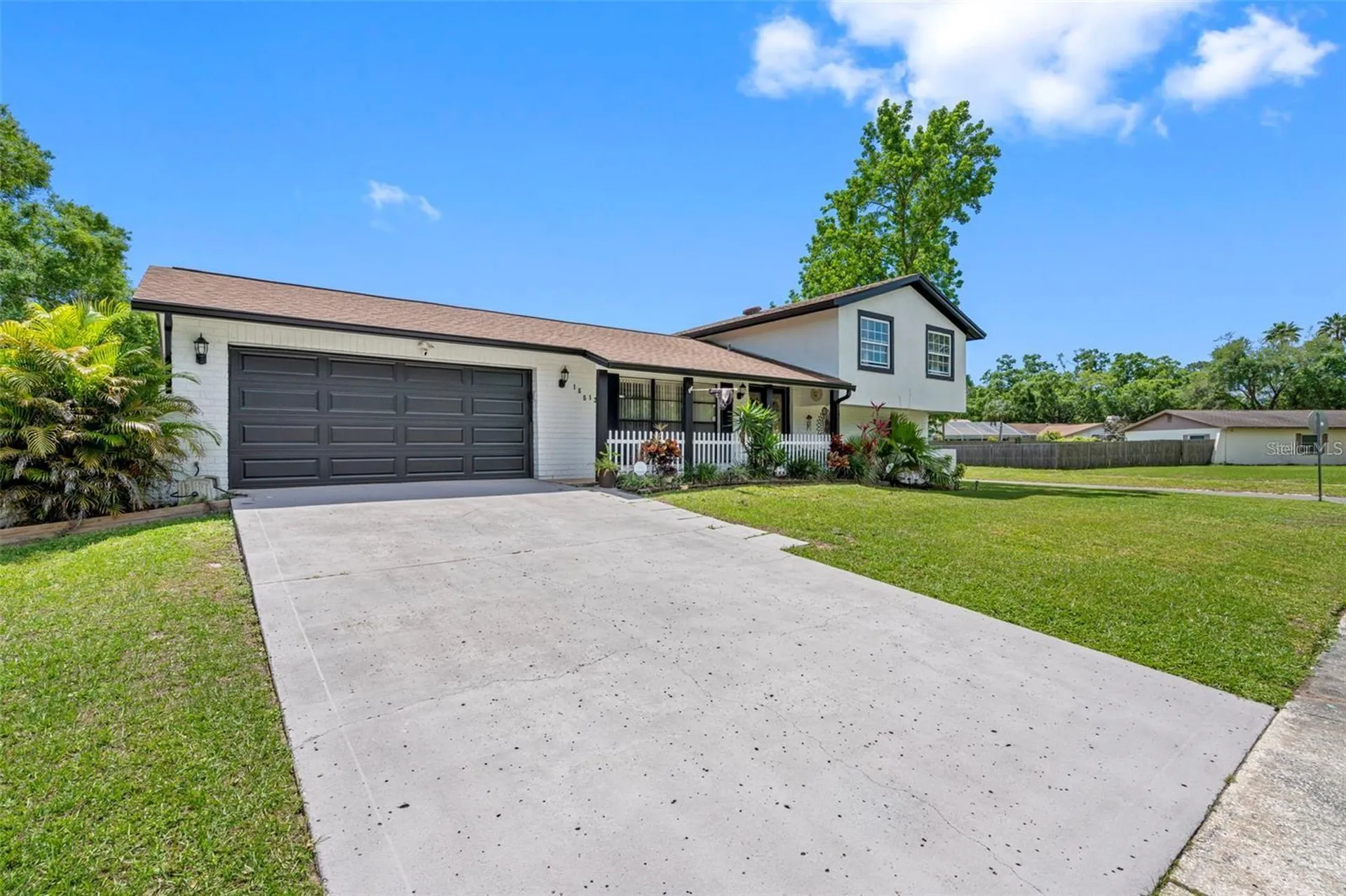 16513 Silverhill Drive Tampa FL 33624