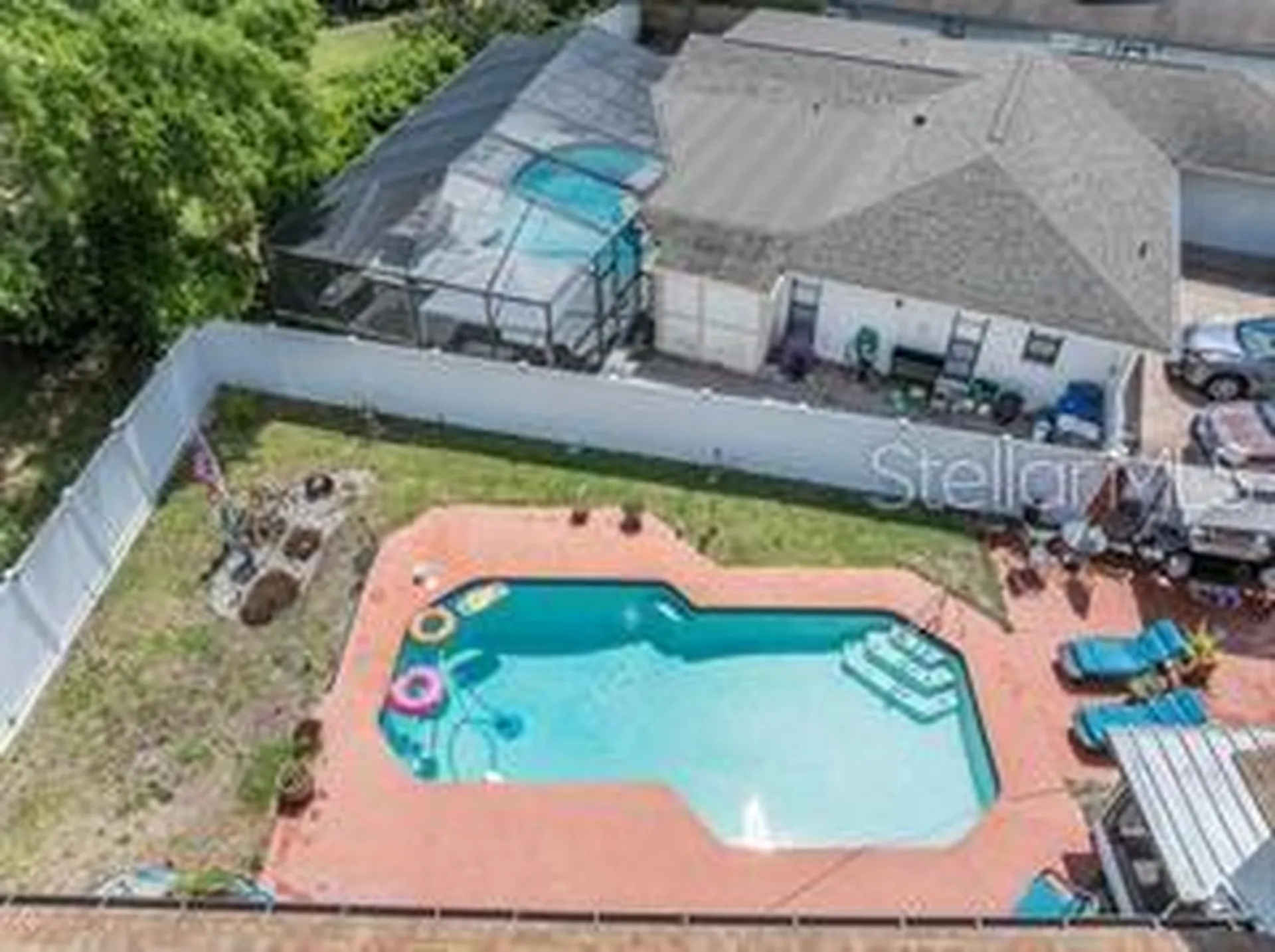 16513 Silverhill Drive Tampa FL 33624