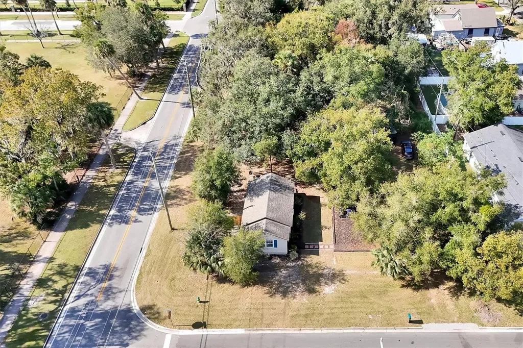 220 Avocado Avenue Sanford FL 32771