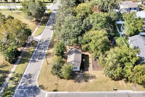 220 Avocado Avenue Sanford FL 32771