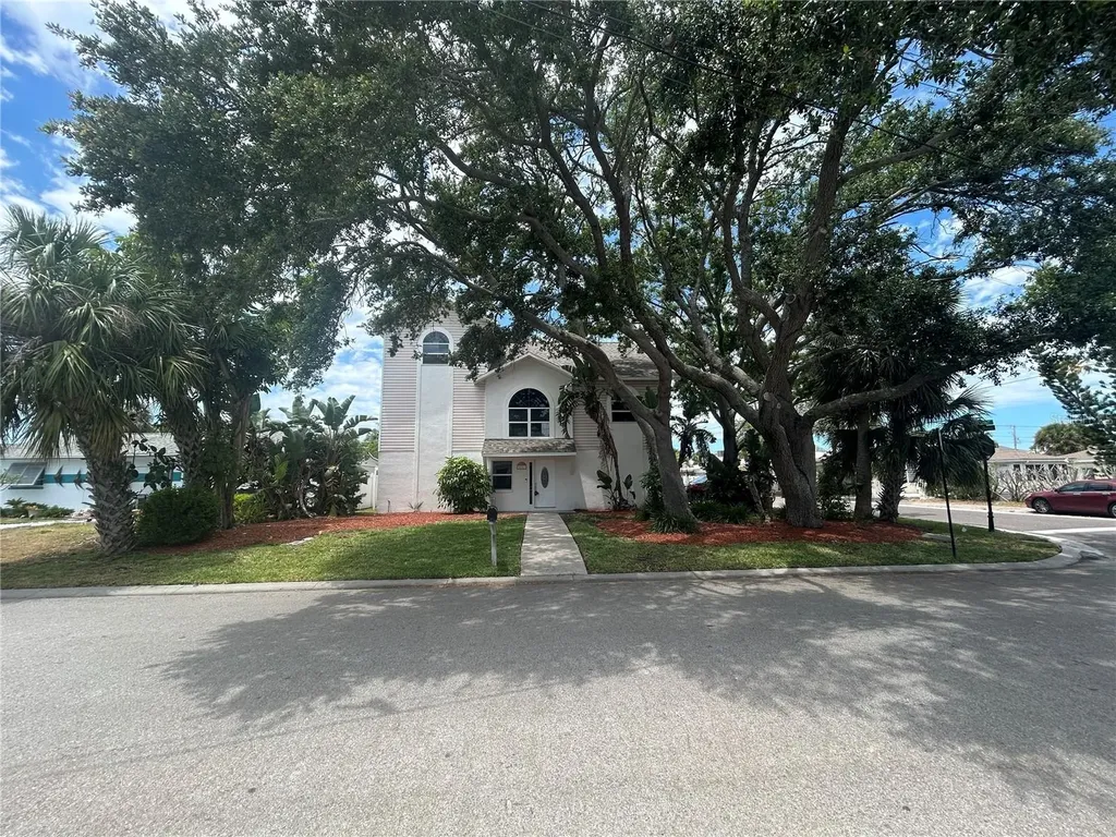 1612 1st Street Indian Rocks Beach FL 33785
