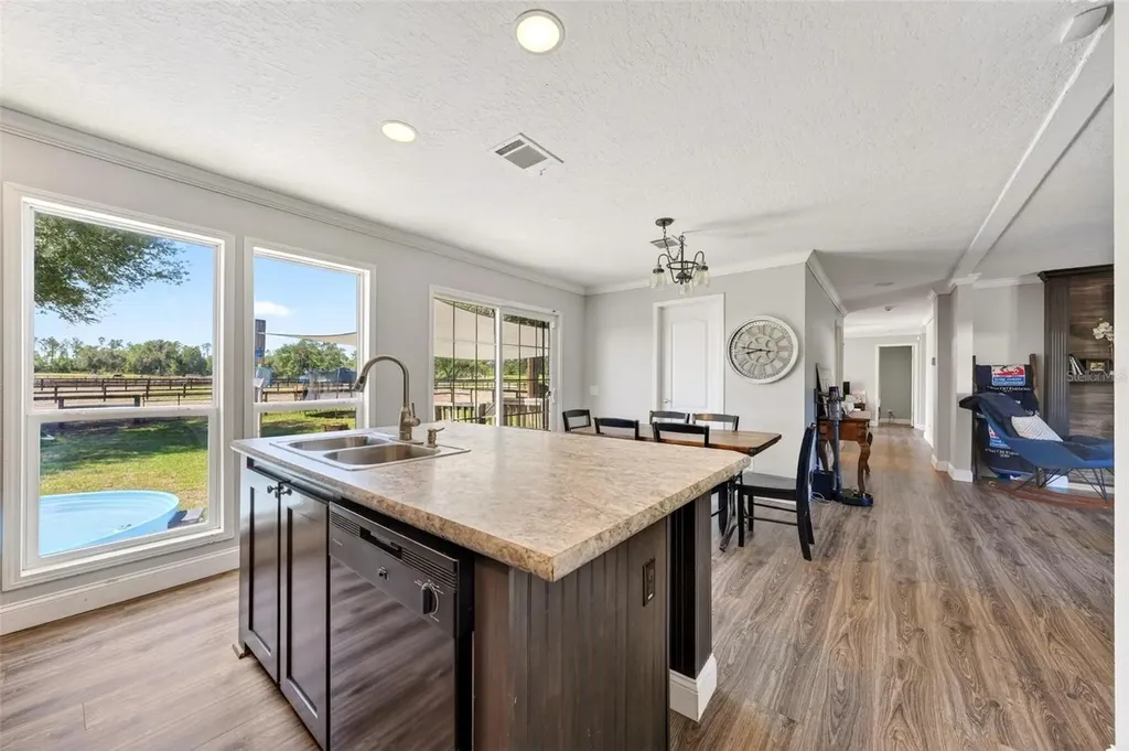 18350 SE 42nd Place Morriston FL 32668