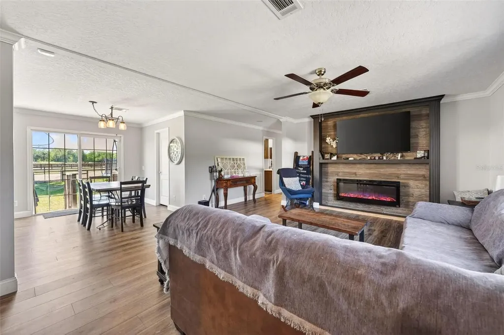 18350 SE 42nd Place Morriston FL 32668