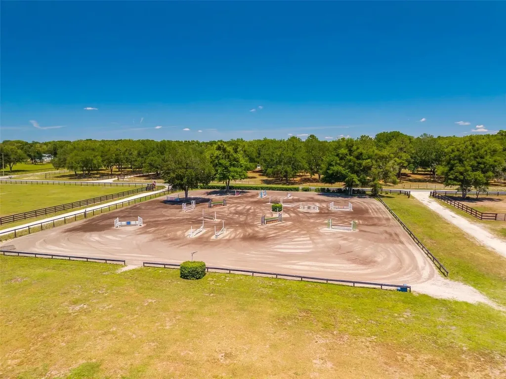 18350 SE 42nd Place Morriston FL 32668