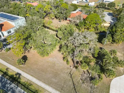 841 E Venice Avenue Venice FL 34285