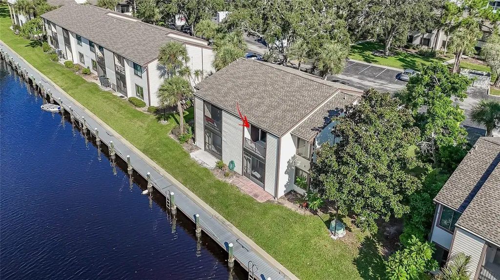 372 Moorings Cove Drive Tarpon Springs FL 34689