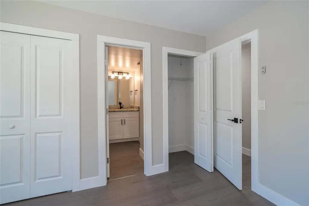 372 Moorings Cove Drive Tarpon Springs FL 34689