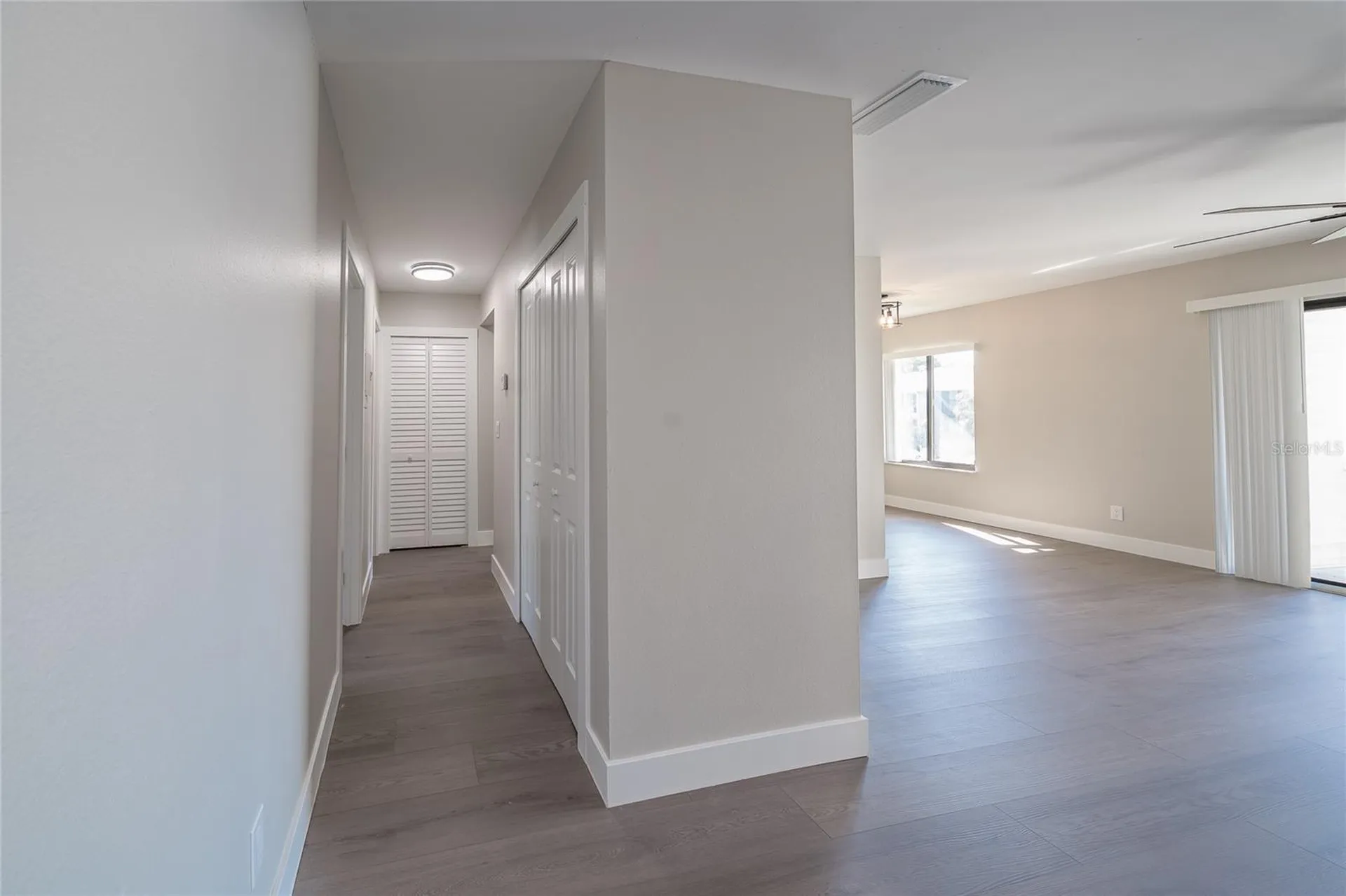 372 Moorings Cove Drive Tarpon Springs FL 34689