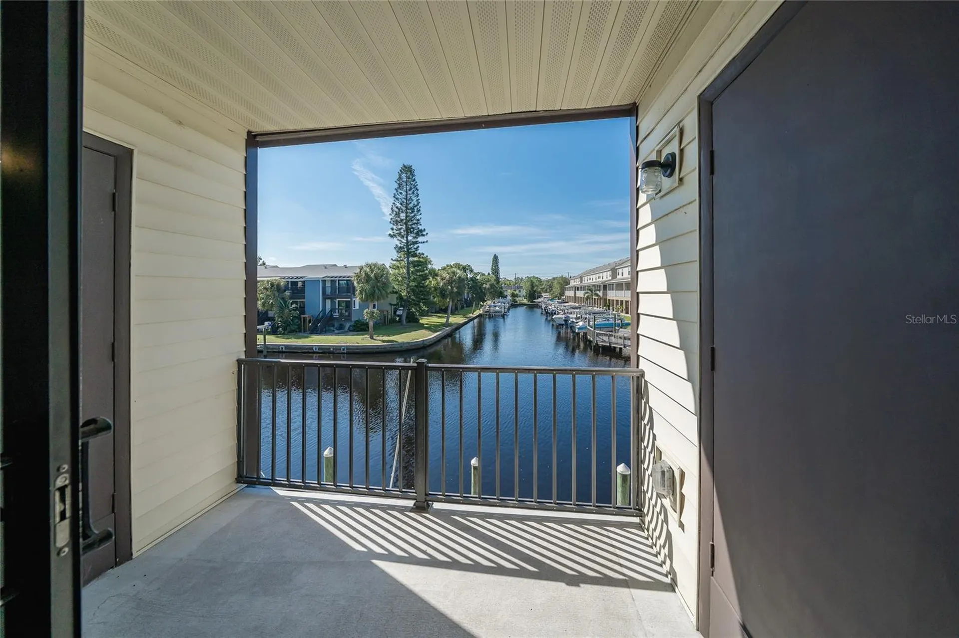 372 Moorings Cove Drive Tarpon Springs FL 34689