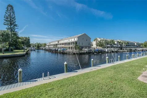 372 Moorings Cove Drive Tarpon Springs FL 34689