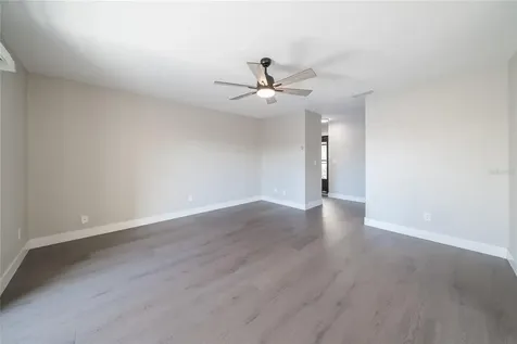 372 Moorings Cove Drive Tarpon Springs FL 34689