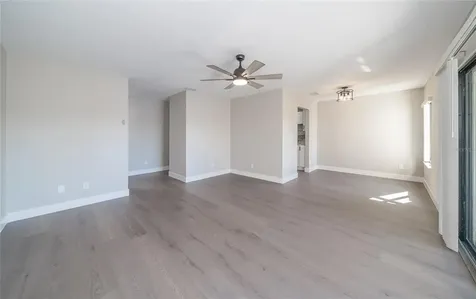 372 Moorings Cove Drive Tarpon Springs FL 34689