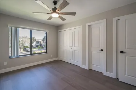 372 Moorings Cove Drive Tarpon Springs FL 34689