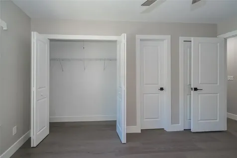 372 Moorings Cove Drive Tarpon Springs FL 34689