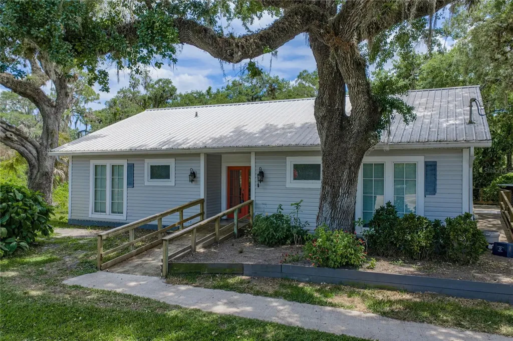 975 Caloosa Estates Drive Labelle FL 33935