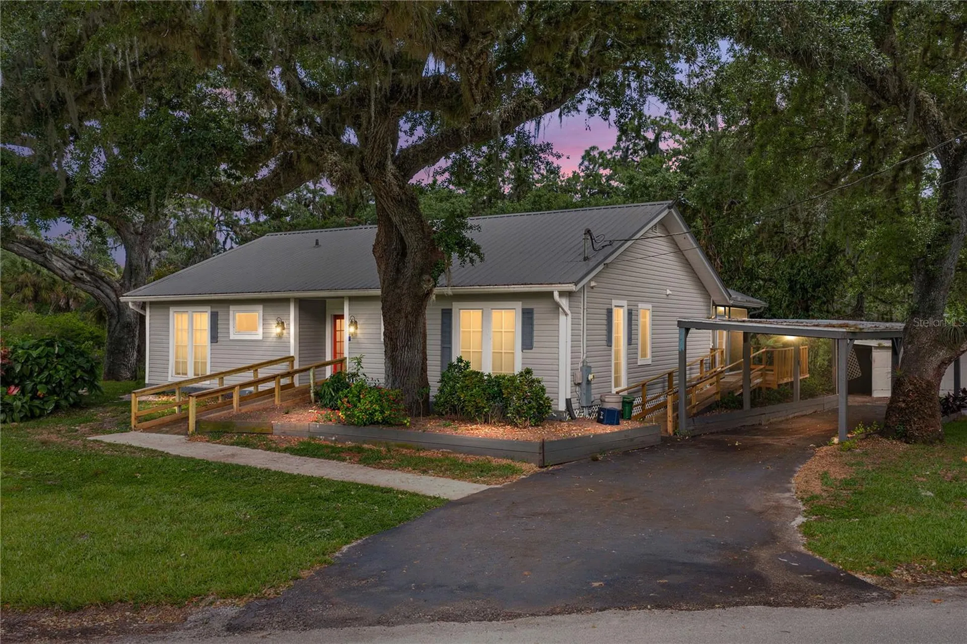 975 Caloosa Estates Drive Labelle FL 33935