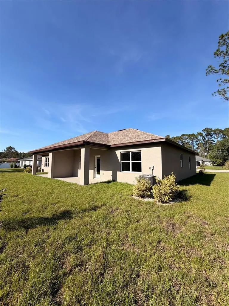 11 Seward Trail E Palm Coast FL 32164