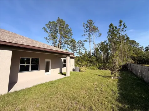 11 Seward Trail E Palm Coast FL 32164