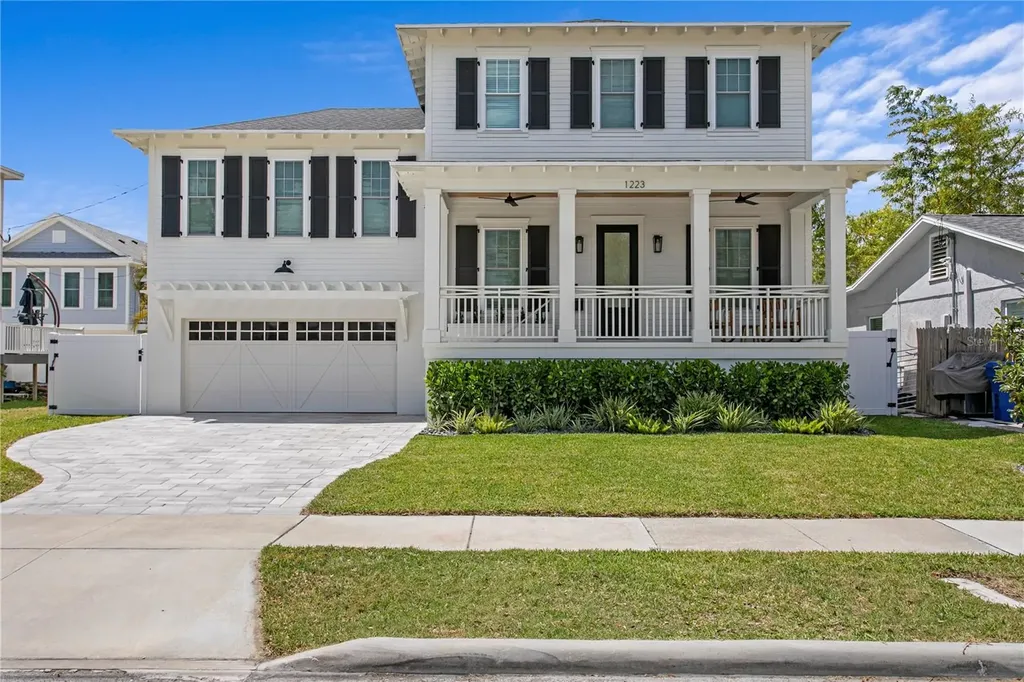 1223 5th Street S St Petersburg FL 33701