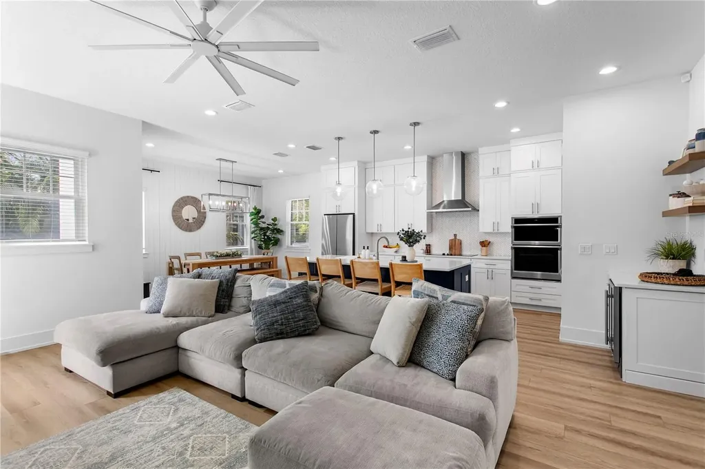 1223 5th Street S St Petersburg FL 33701