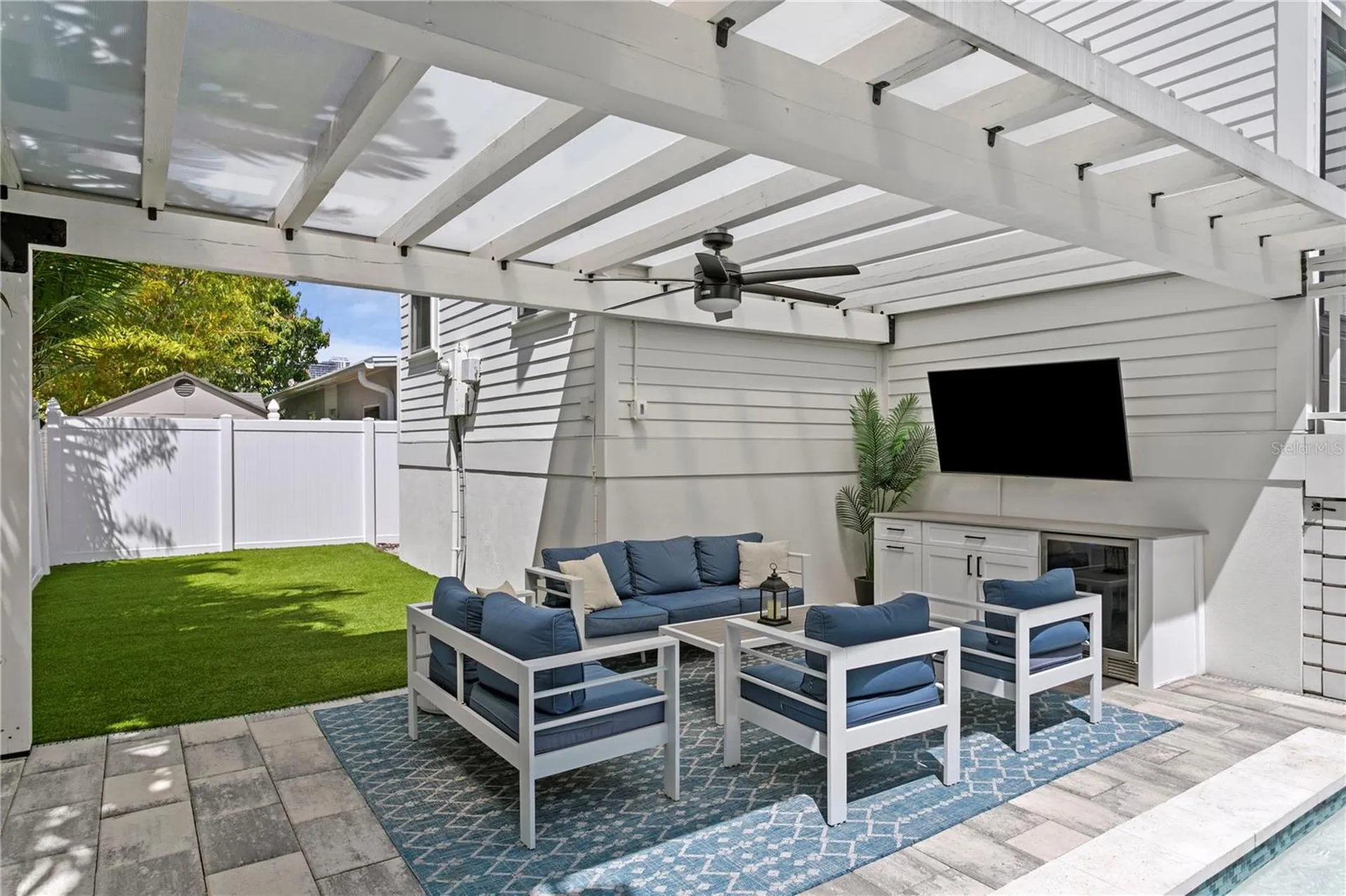 1223 5th Street S St Petersburg FL 33701