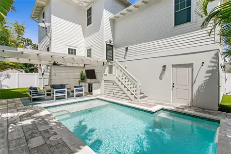 1223 5th Street S St Petersburg FL 33701