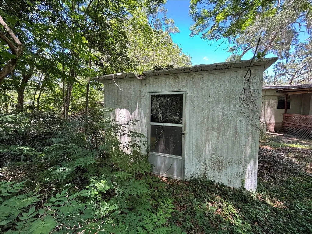 3610 NE 59th Avenue Silver Springs FL 34488
