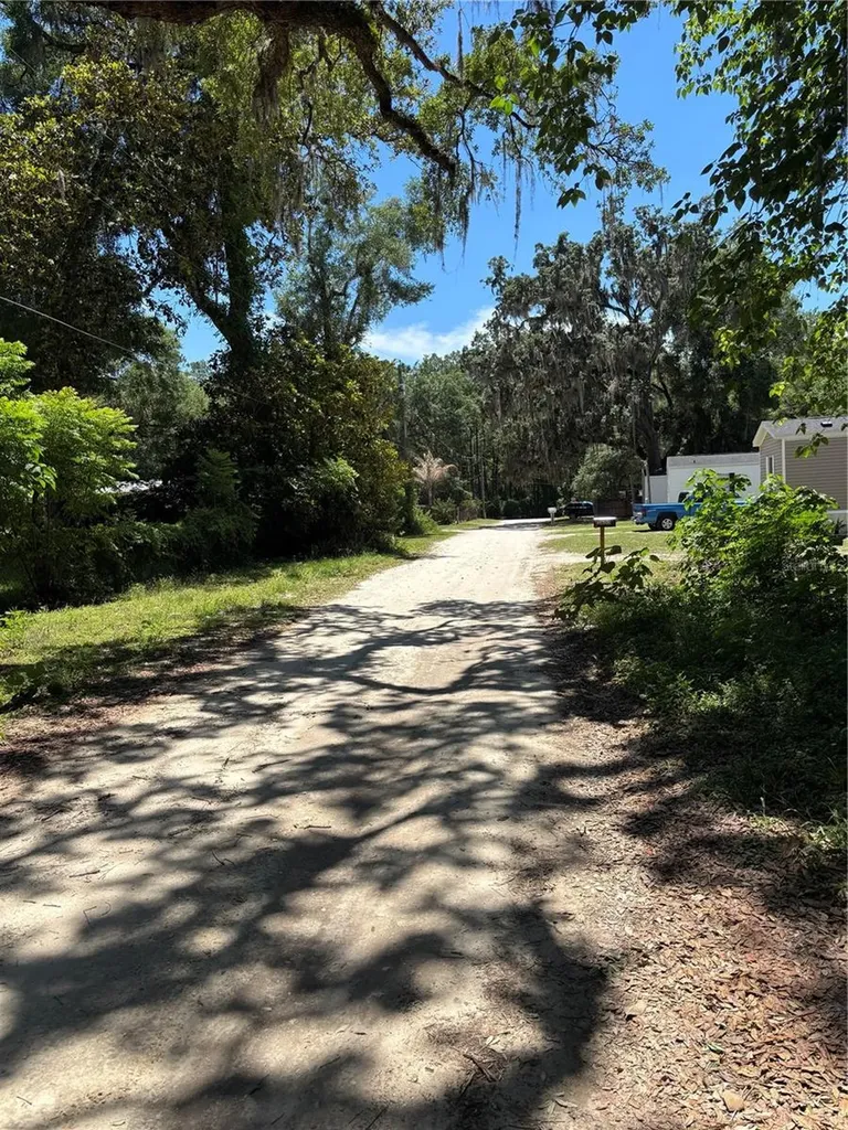 3610 NE 59th Avenue Silver Springs FL 34488