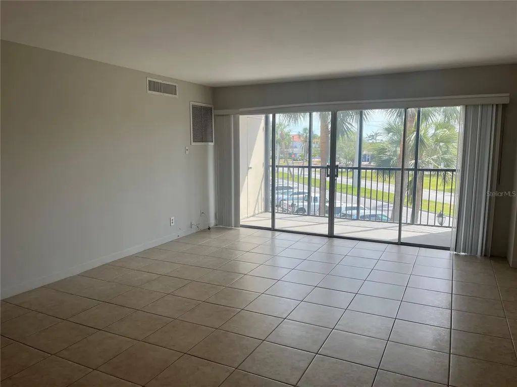 10355 Paradise Boulevard Treasure Island FL 33706