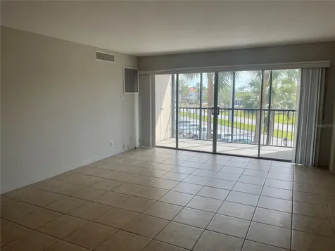 10355 Paradise Boulevard Treasure Island FL 33706