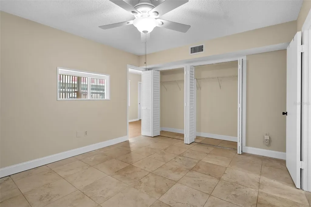 10033 64th Avenue N St Petersburg FL 33708