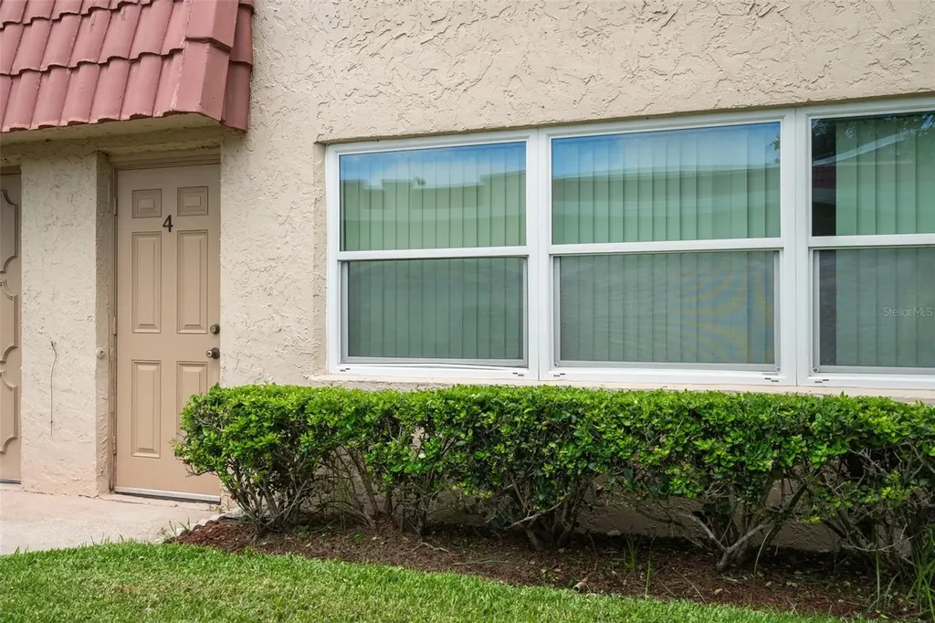 10033 64th Avenue N St Petersburg FL 33708