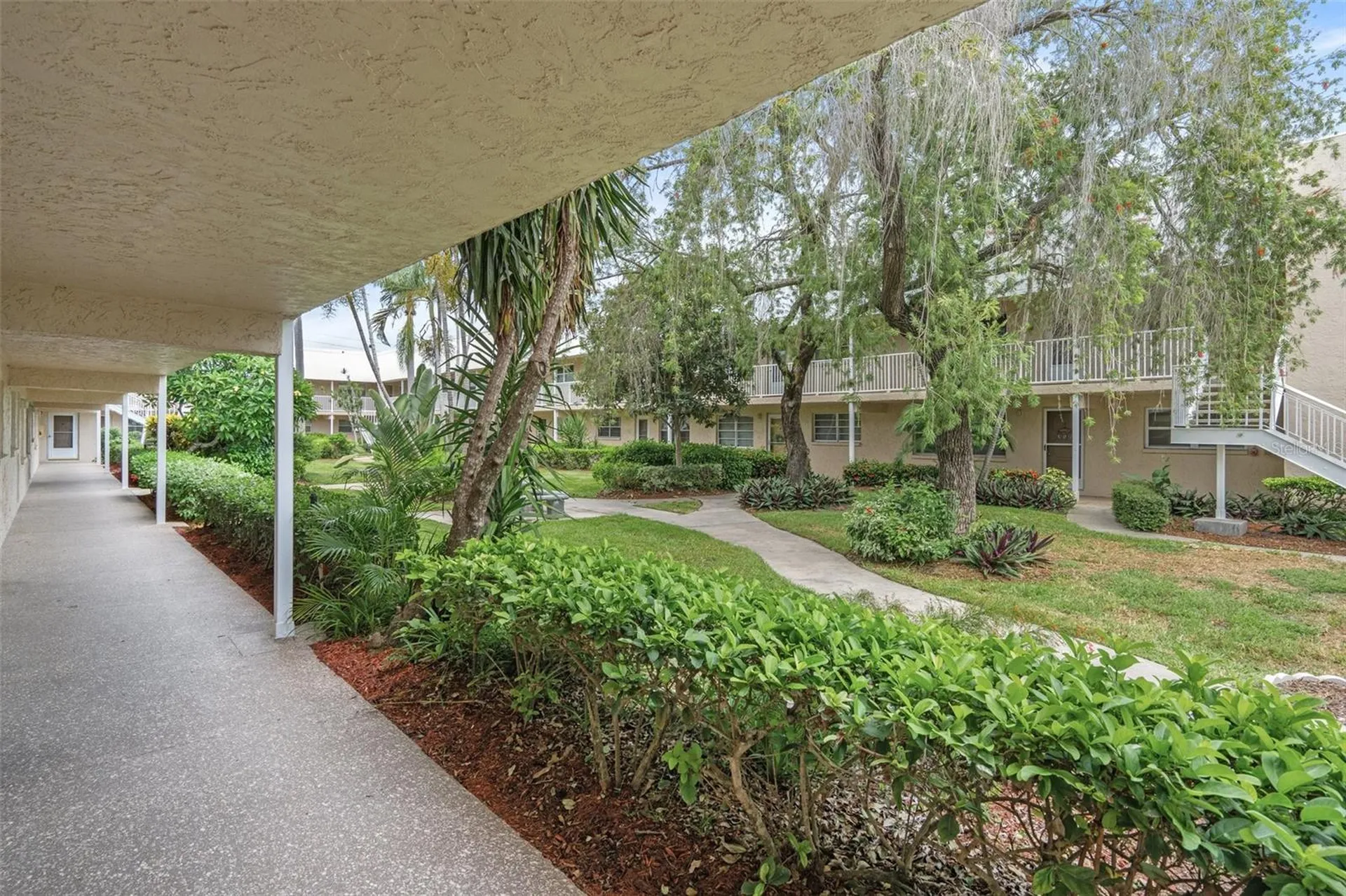 10033 64th Avenue N St Petersburg FL 33708