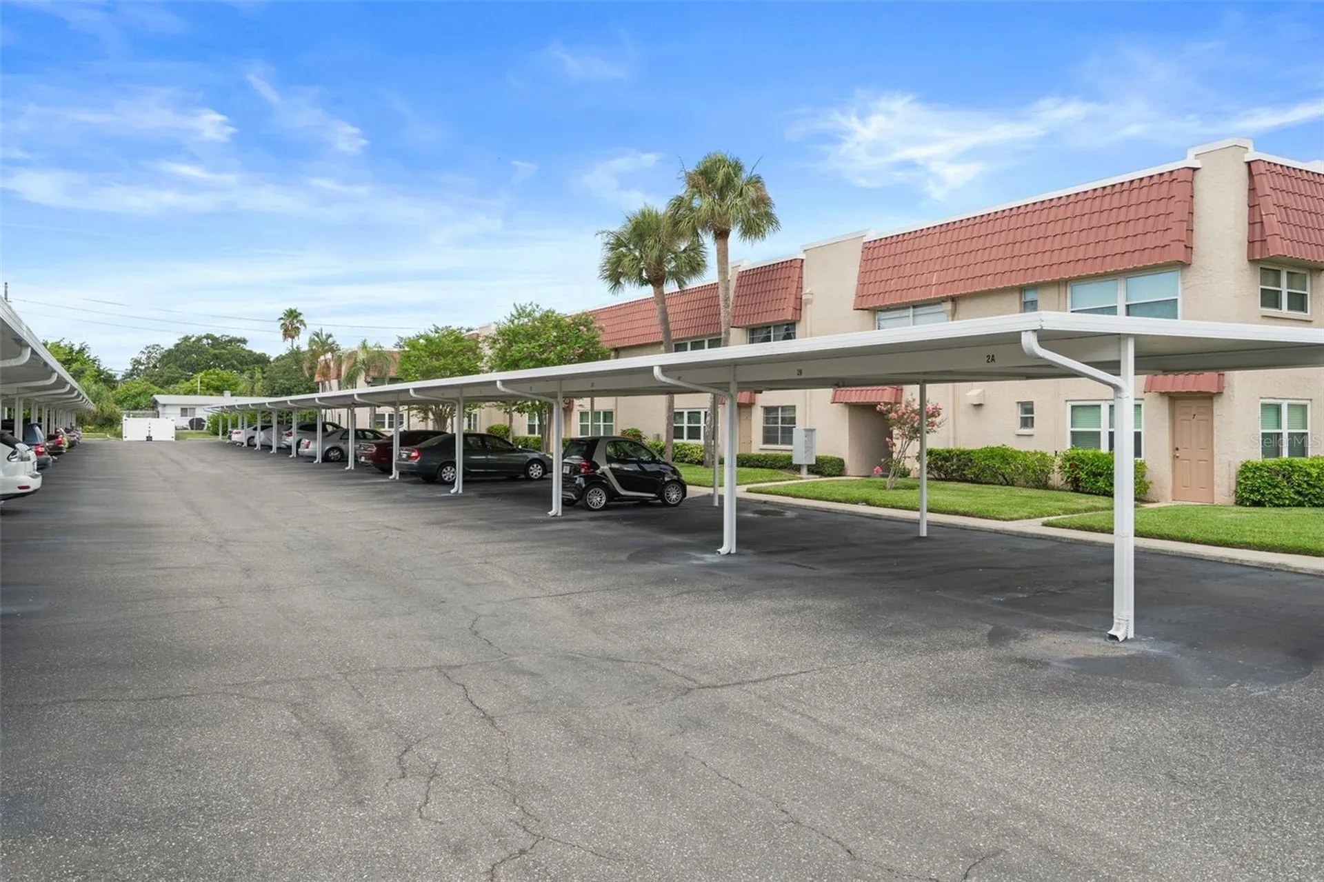 10033 64th Avenue N St Petersburg FL 33708