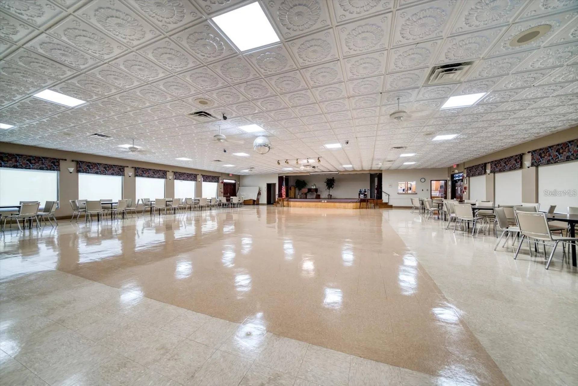 10033 64th Avenue N St Petersburg FL 33708