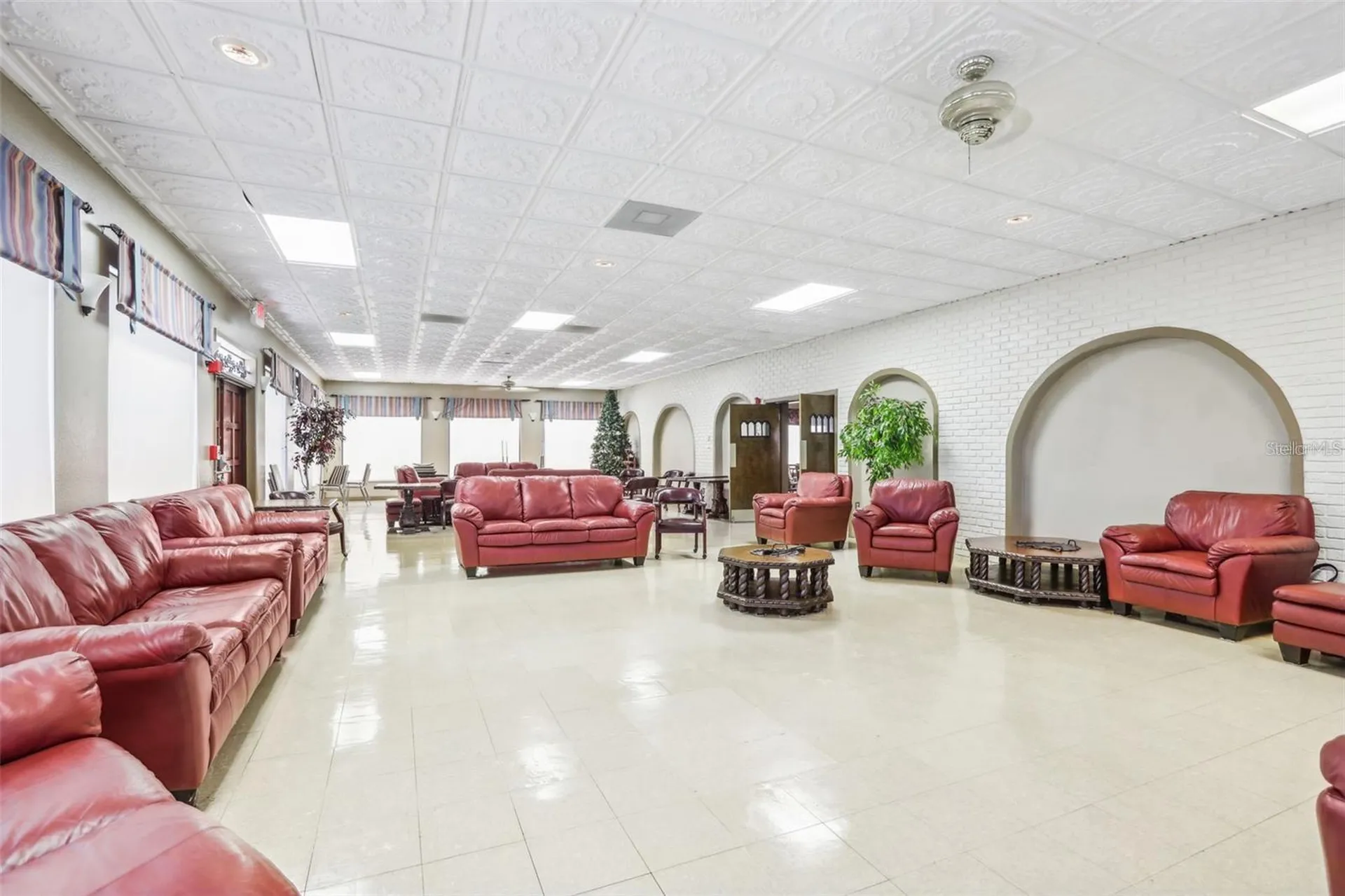 10033 64th Avenue N St Petersburg FL 33708