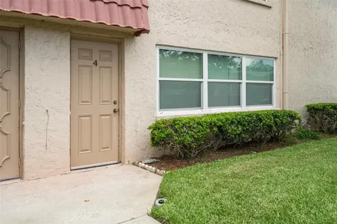 10033 64th Avenue N St Petersburg FL 33708
