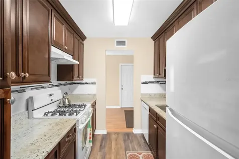 10033 64th Avenue N St Petersburg FL 33708